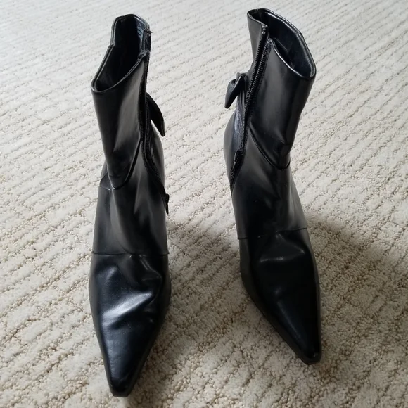 Boots - Picture 1 of 8